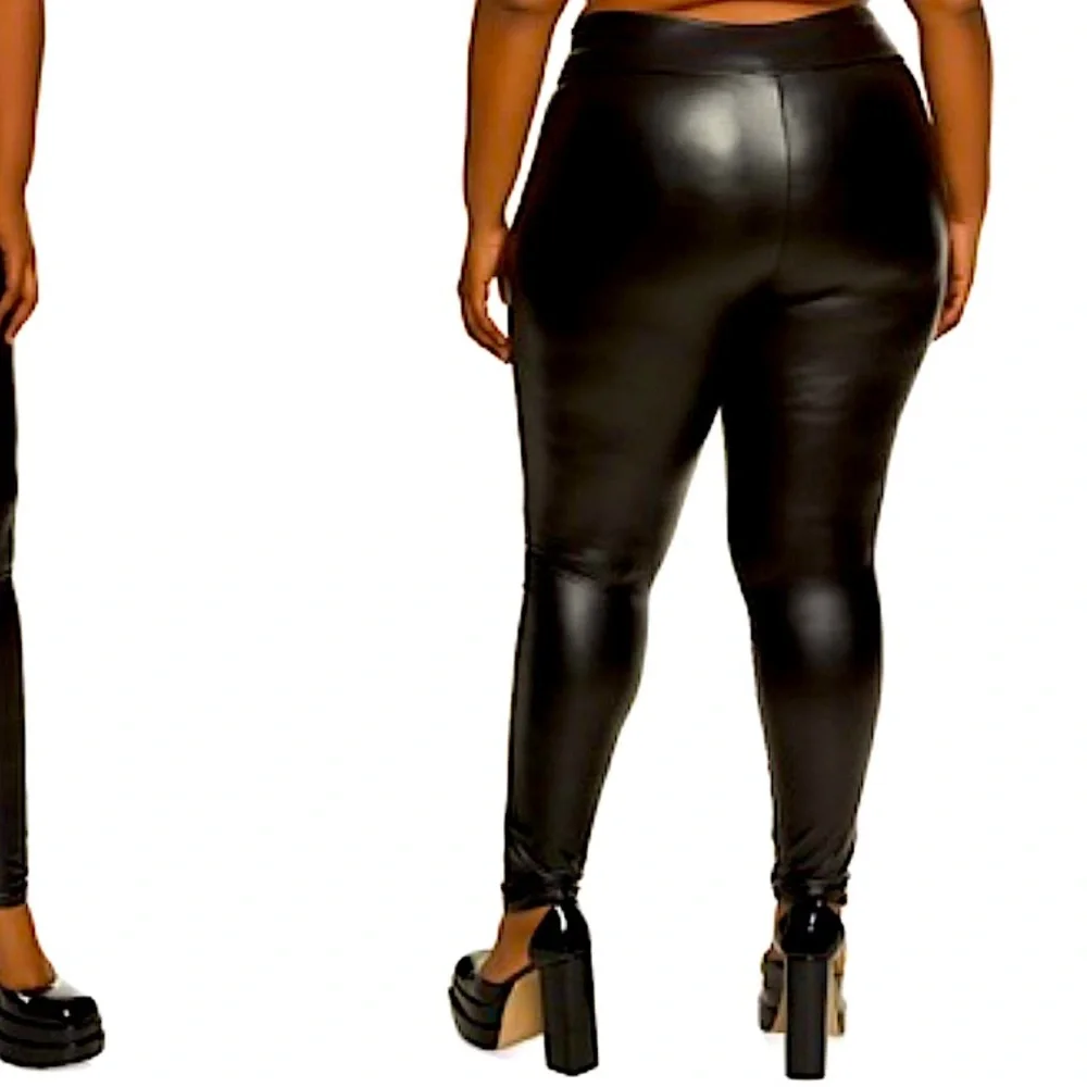 Eye Candy Black Faux Leather Plus Size Pull On Fleece Lined Leggings Size 2x. - Picture 2 of 2